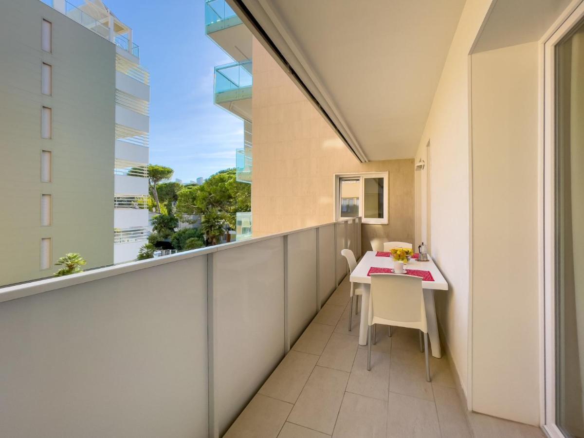 Apartment Fiore-1 By Interhome Lignano Sabbiadoro Eksteriør bilde