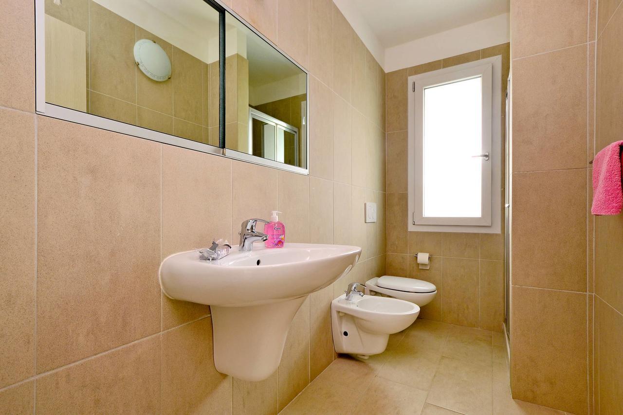 Apartment Fiore-1 By Interhome Lignano Sabbiadoro Eksteriør bilde